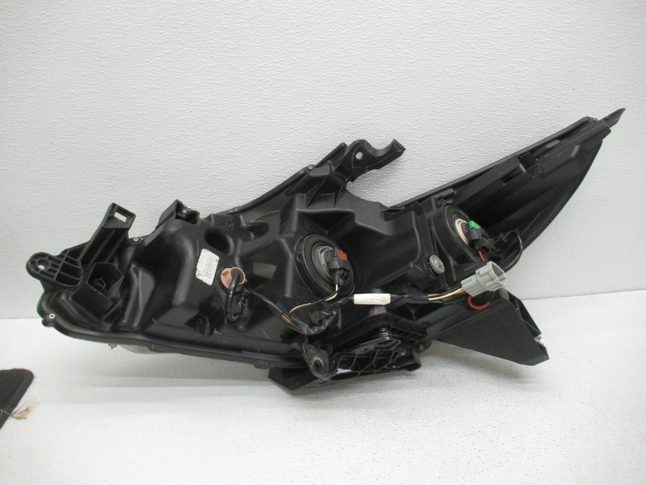 2016 2017 2018 NISSAN ALTIMA RIGHT HALOGEN HEADLIGHT LAMP OEM