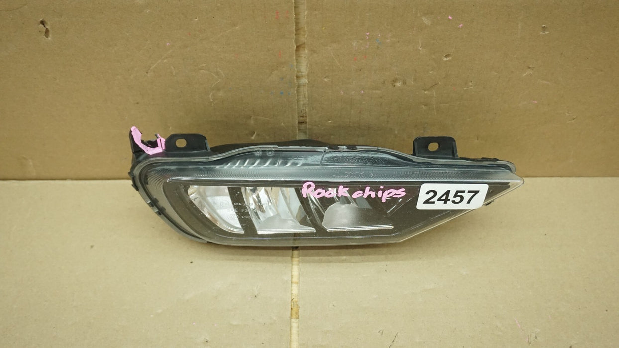 2016-2020 VOLVO XC90 FRONT RIGHT PASSENGER FOG LIGHT LED OEM 31395866