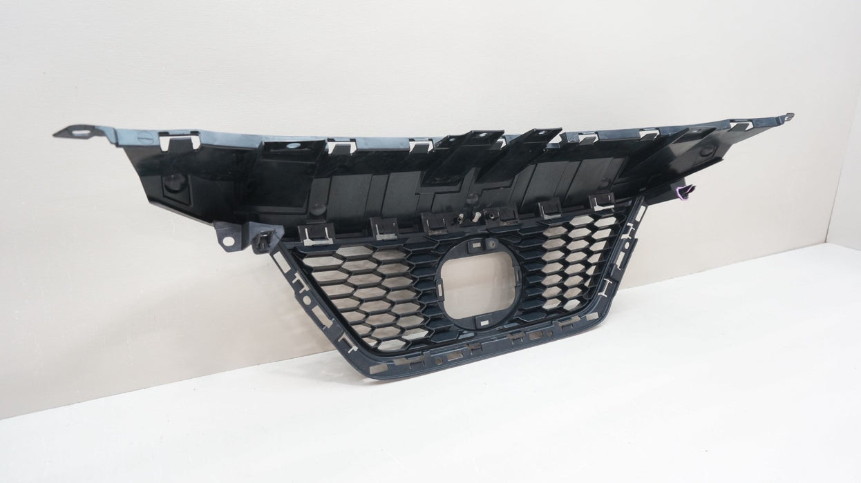 2020-2022 NISSAN VERSA FRONT BUMPER RADIATOR GRILLE OEM 623105EF1A