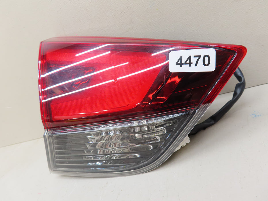 2017-2020 NISSAN ROGUE REAR LEFT DRIVER SIDE INNER TAIL LIGHT OEM