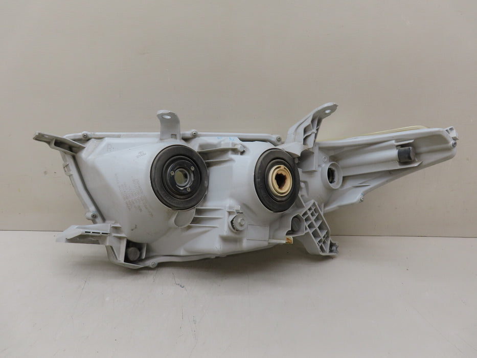 2011-2013 TOYOTA HIGHLANDER FRONT RIGHT PASSENGER SIDE HEADLIGHT OEM