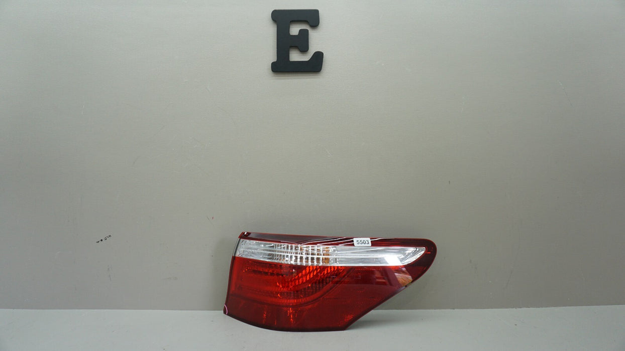 2007-2009 LEXUS LS460 REAR RIGHT PASSENGER SIDE OUTER TAIL LIGHT BRAKE LAMP OEM