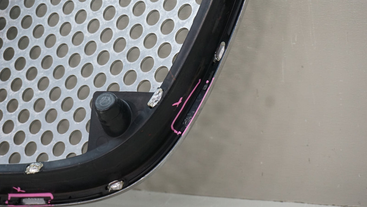 2007-2014 GMC YUKON DENALI FRONT UPPER MAIN GRILLE 25891152 OEM