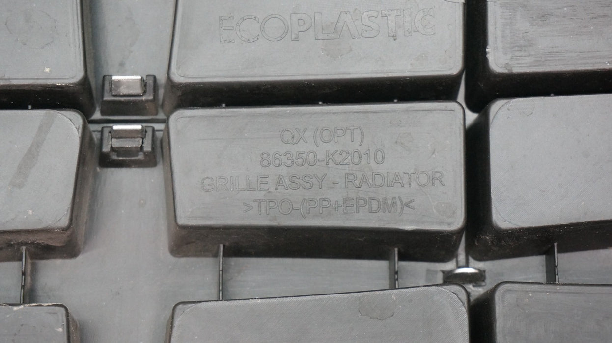 2020-2023 HYUNDAI VENUE FRONT BUMPER RADIATOR GRILLE 86350-K2010 OEM