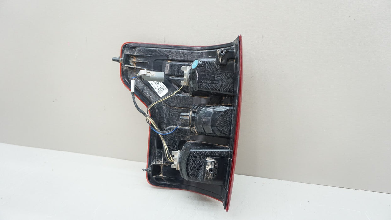 2018-2020 FORD F150 F-150 REAR RIGHT PASSENGER SIDE TAIL LIGHT OEM 18 19 20