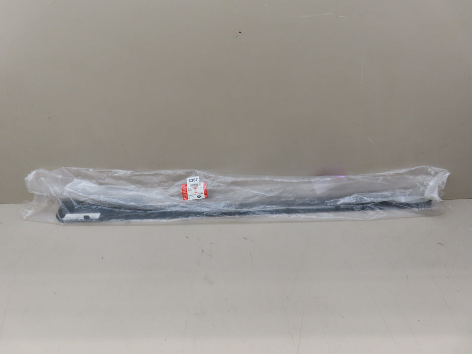 2018-2022 LAND ROVER RANGE ROVER HYBRID L405 FRONT RIGHT DOOR MOULDING OEM