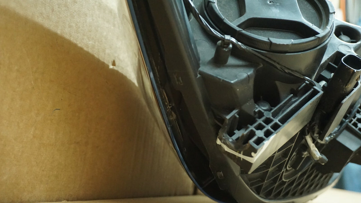 2016-2018 CHEVROLET CRUZE FRONT LEFT DRIVER SIDE HALOGEN HEADLIGHT HEADLAMP OEM