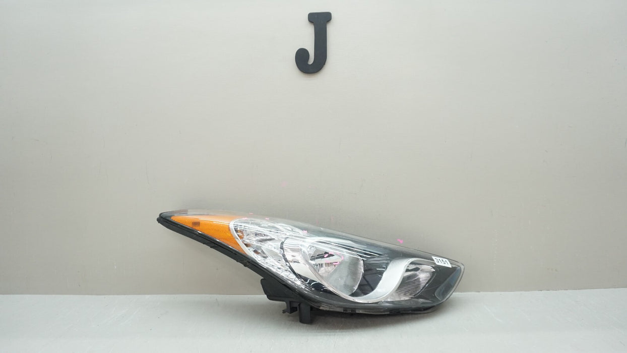 2011-2013 HYUNDAI ELANTRA FRONT RIGHT PASSENGER SIDE HEADLIGHT HALOGEN OEM