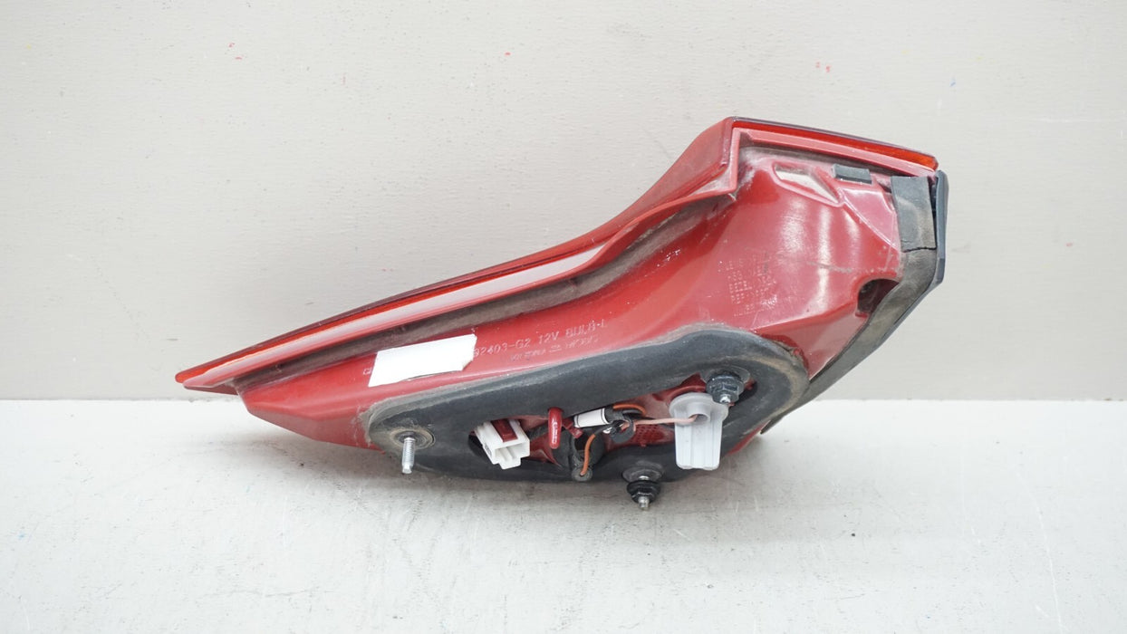 2017-2019 HYUNDAI IONIQ REAR LEFT DRIVER SIDE INNER TAIL LIGHT OEM