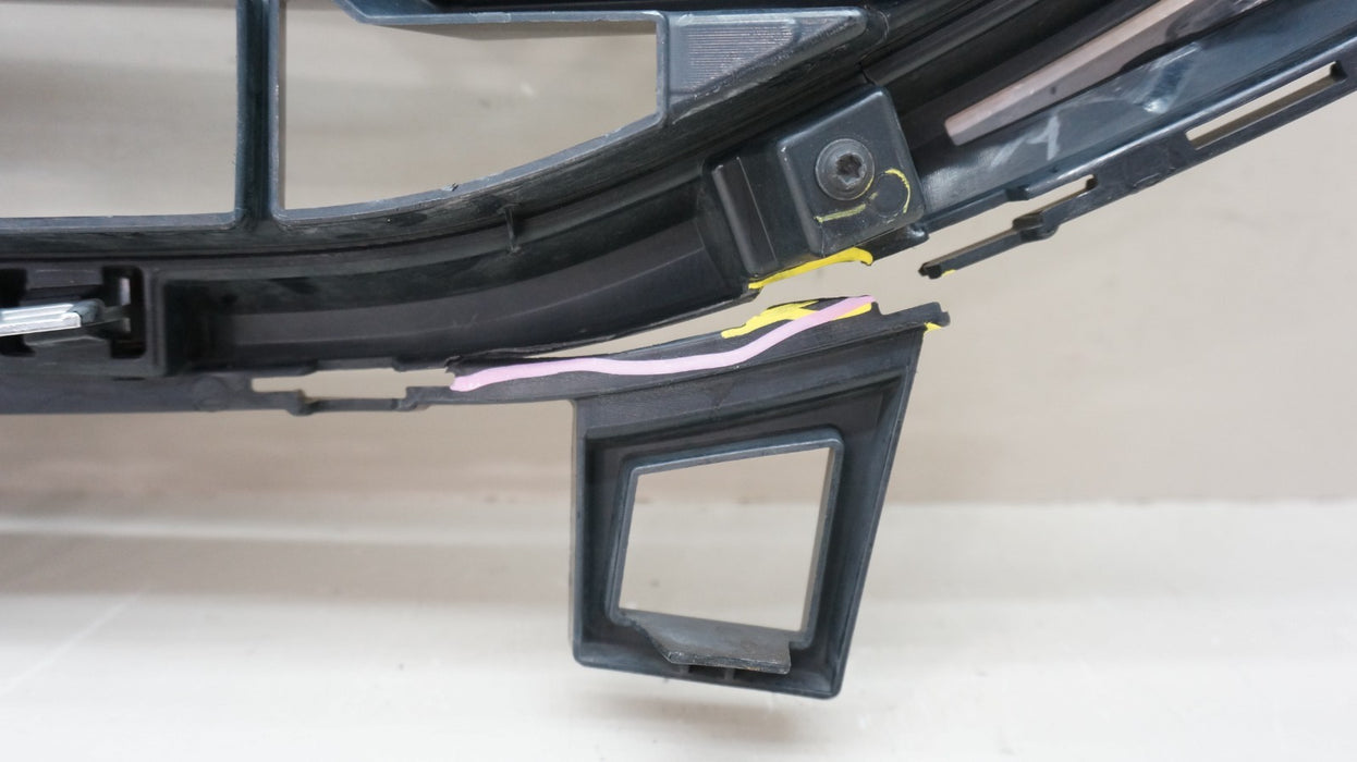 2018-2021 GMC TERRAIN FRONT RADIATOR GRILLE GRILL 23196294 OEM