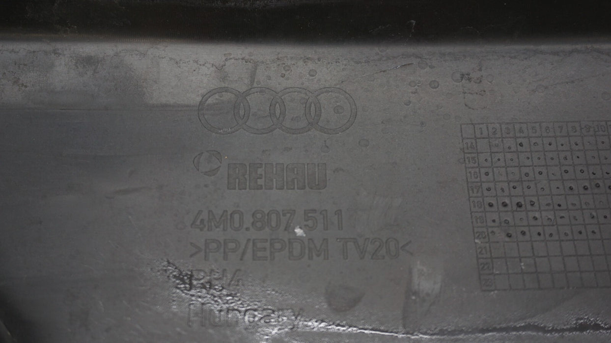 2017-2019 AUDI Q7 PRESTIGE PREMIUM PLUS REAR UPPER BUMPER COVER OEM 4M0807511