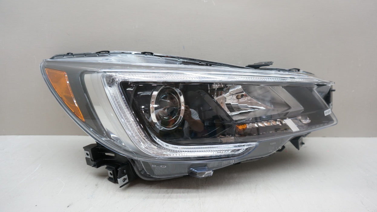 2018-2019 SUBARU OUTBACK FRONT RIGHT RH HALOGEN HEADLIGHT LAMP 84001AL10A OEM