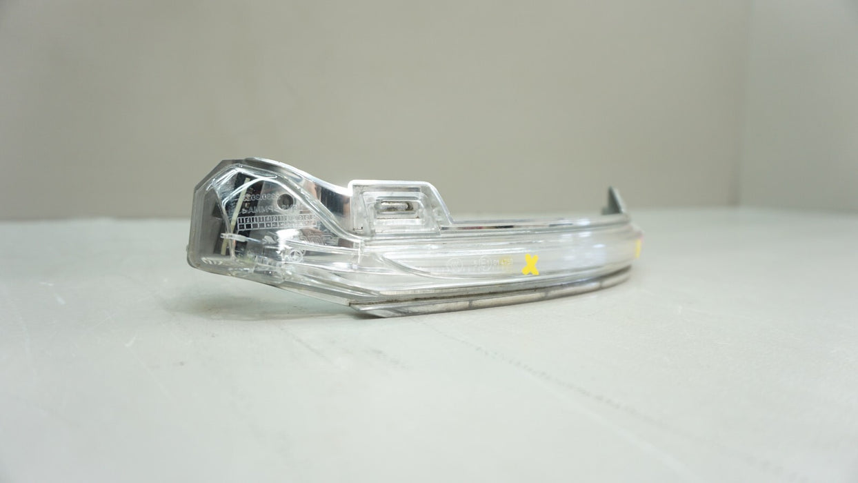 2021-2024 MERCEDES-BENZ S-CLASS EQS LEFT DRIVERS SIDE MIRROR TURN SIGNAL LIGHT
