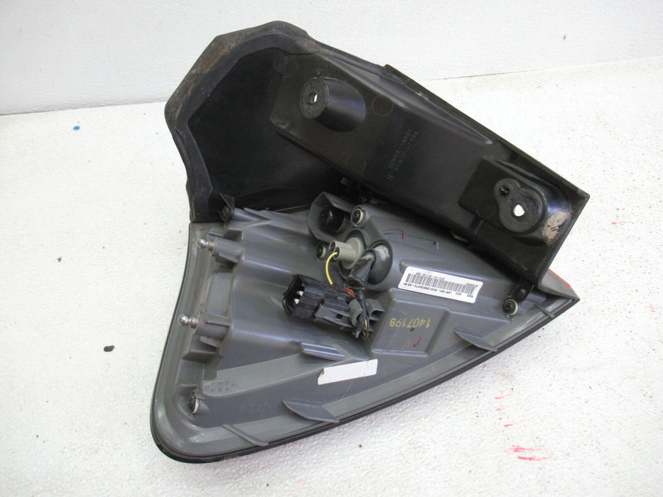 2014 - 2017 JEEP CHEROKEE REAR RIGHT PASSENGER TAIL LIGHT LAMP 68102906AF OEM