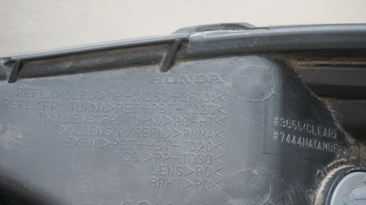 2013-2015 HONDA CIVIC FRONT RIGHT PASSENGER SIDE HALOGEN HEADLIGHT