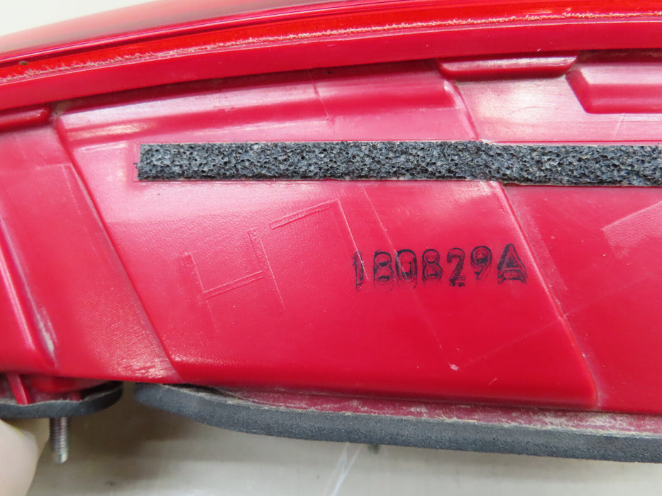 2016 2017 2018 HYUNDAI TUCSON REAR LEFT DRIVER TAIL LIGHT INNER OEM 92403-D3