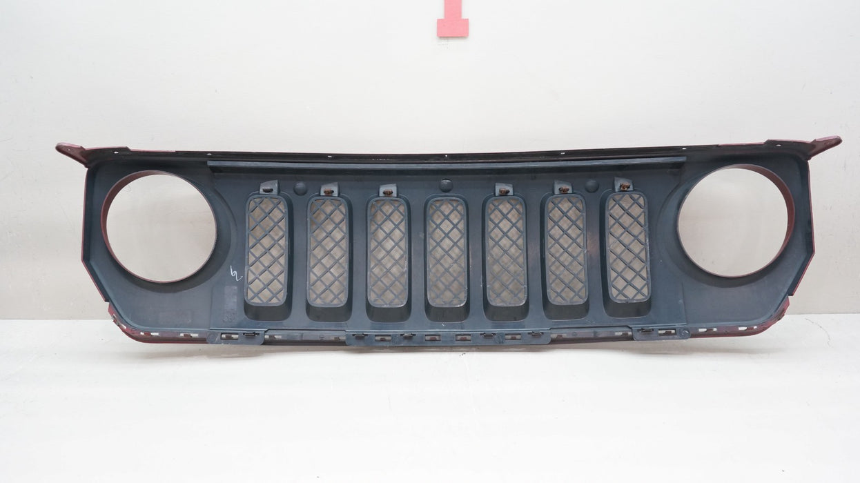 2011-2017 JEEP PATRIOT FRONT RADIATOR GRILLE GRILL 741350BS2AA OEM