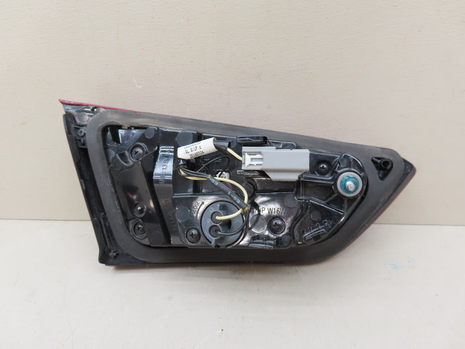 2019-2023 CHEVROLET MALIBU REAR RIGHT PASSENGER SIDE TAIL LIGHT INNER OEM