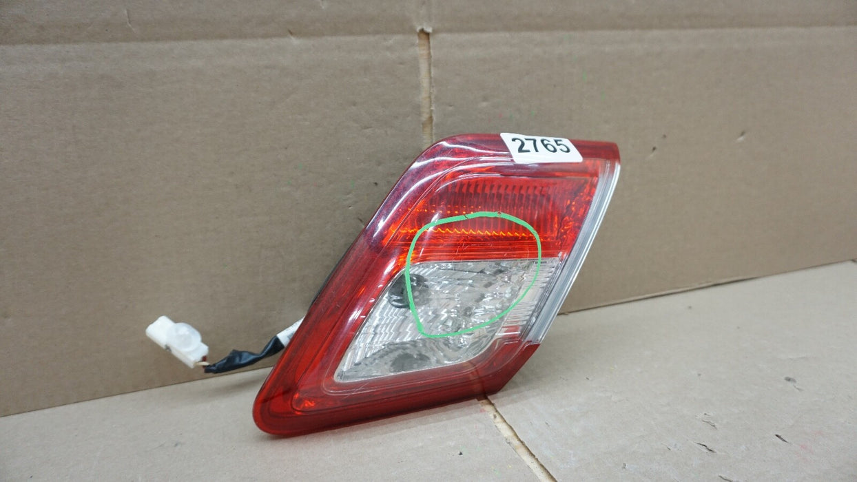 2010-2011 TOYOTA CAMRY REAR RH RIGHT PASSENGER SIDE INNER TAIL LIGHT OEM 10 11