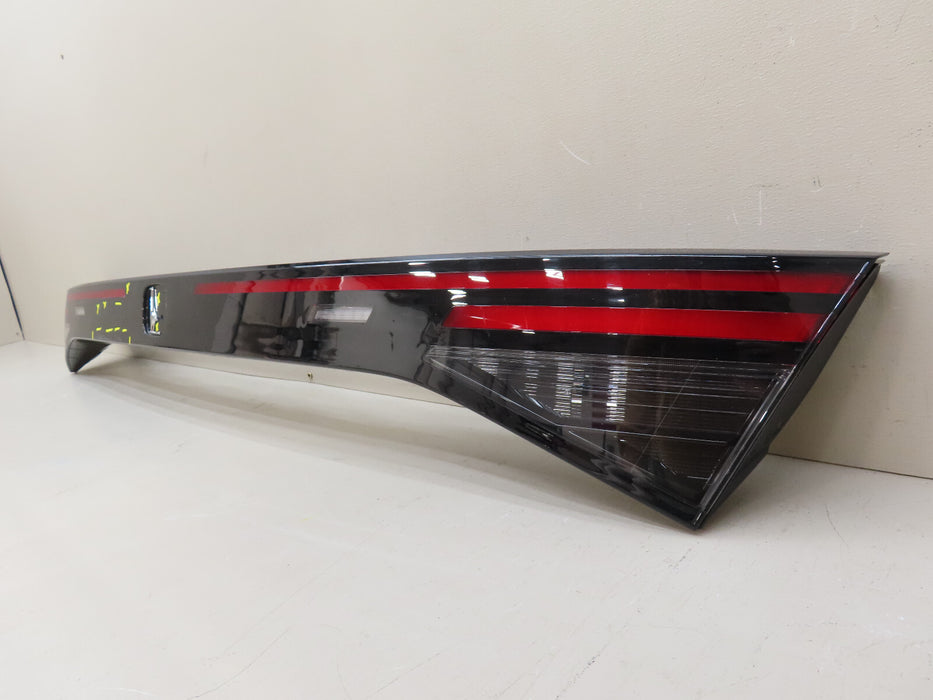2023 2024 HONDA ACCORD REAR CENTER TRUNK TAIL LIGHT LED OEM
