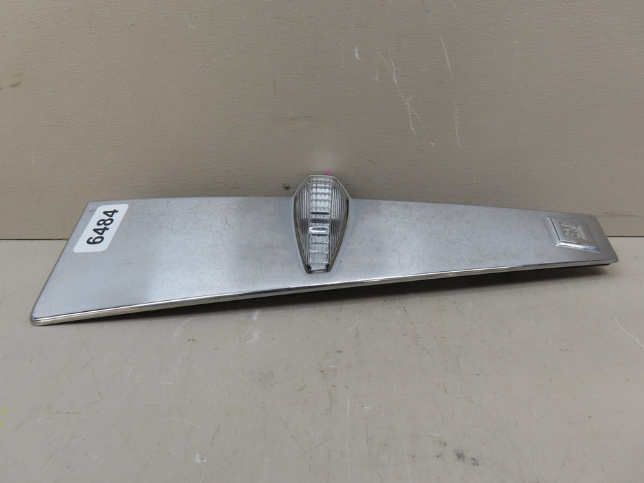 2010 CADILLAC SRX LEFT DRIVER SIDE FENDER SIGNAL MARKER TRIM OEM