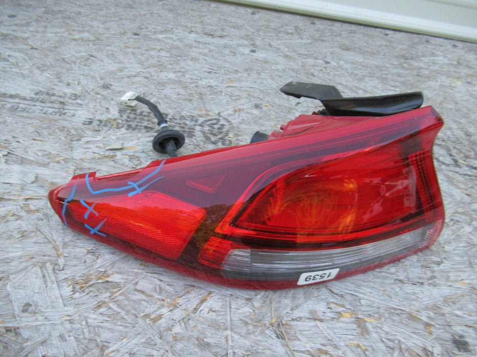 2017-2020 HYUNDAI IONIQ REAR LEFT DRIVER SIDE TAIL LIGHT HALOGEN LAMP 18 19 OEM