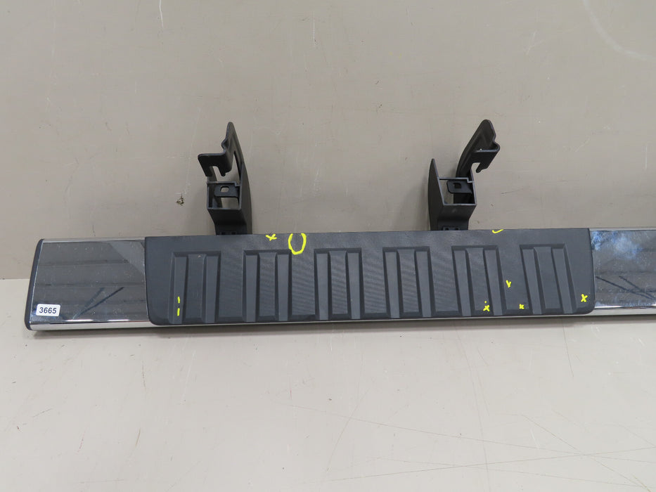 2014-2019 CHEVROLET SILVERADO 1500 FRONT LEFT RUNNING BOARD ROCKER PANEL OEM