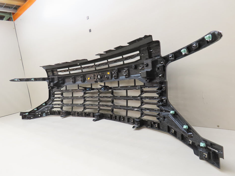 2025 CHEVROLET TAHOE/ SUBURBAN FRONT RADIATOR GRILL GRILLE OEM
