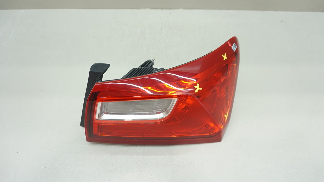 2016-2024 CHEVROLET MALIBU REAR RIGHT PASSENGER SIDE TAIL LIGHT OEM