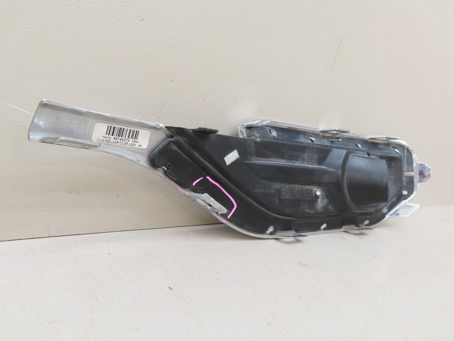2017-2019 GMC ACADIA FRONT RIGHT PASSENGER SIDE FOG LIGHT COVER BEZEL OEM