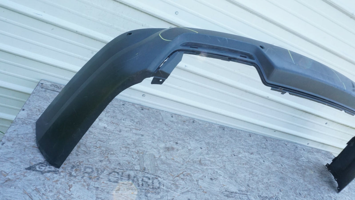 2018-2019 FORD EXPLORER REAR LOWER BUMPER VALANCE DIFFUSER JB53-17F954-AAW OEM