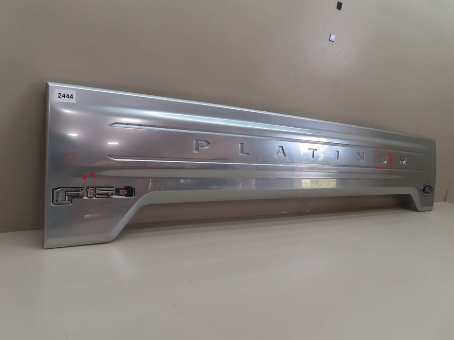 2018-2020 FORD F-150 F150 PLATINUM REAR TAILGATE MOLDING TRIM OEM JL34-99402A02-