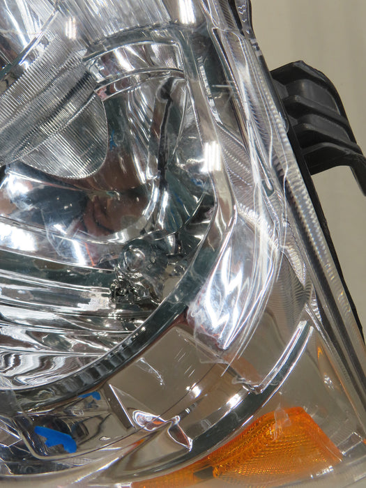 2007-2013 TOYOTA TUNDRA FRONT RIGHT PASSENGER HEADLIGHT HALOGEN OEM