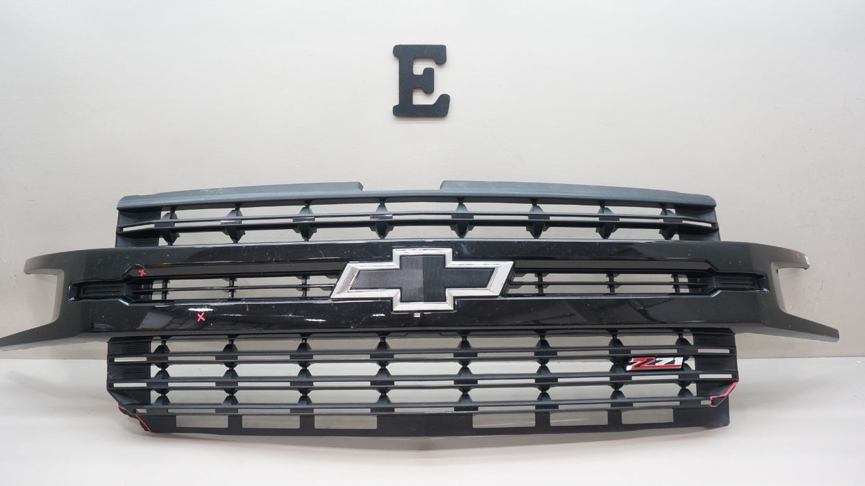 2019-2021 CHEVROLET SILVERADO 1500 FRONT RADIATOR GRILLE GRILL 84128450 OEM