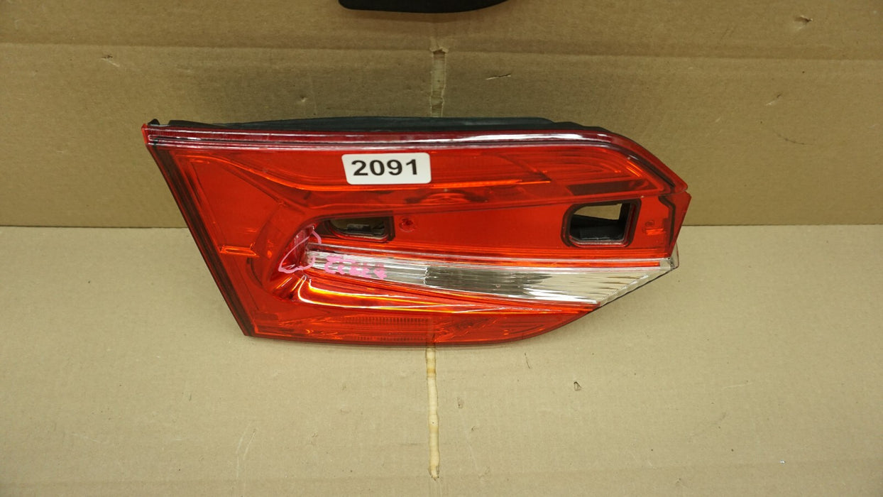 2018-2022 HONDA ODYSSEY LEFT DRIVER SIDE TAIL LIGHT HALOGEN OEM 18 19 20 21 22