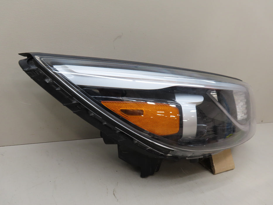 2015-2018 KIA SEDONA FRONT RIGHT PASSENGER SIDE HEADLIGHT OEM 92102-A9