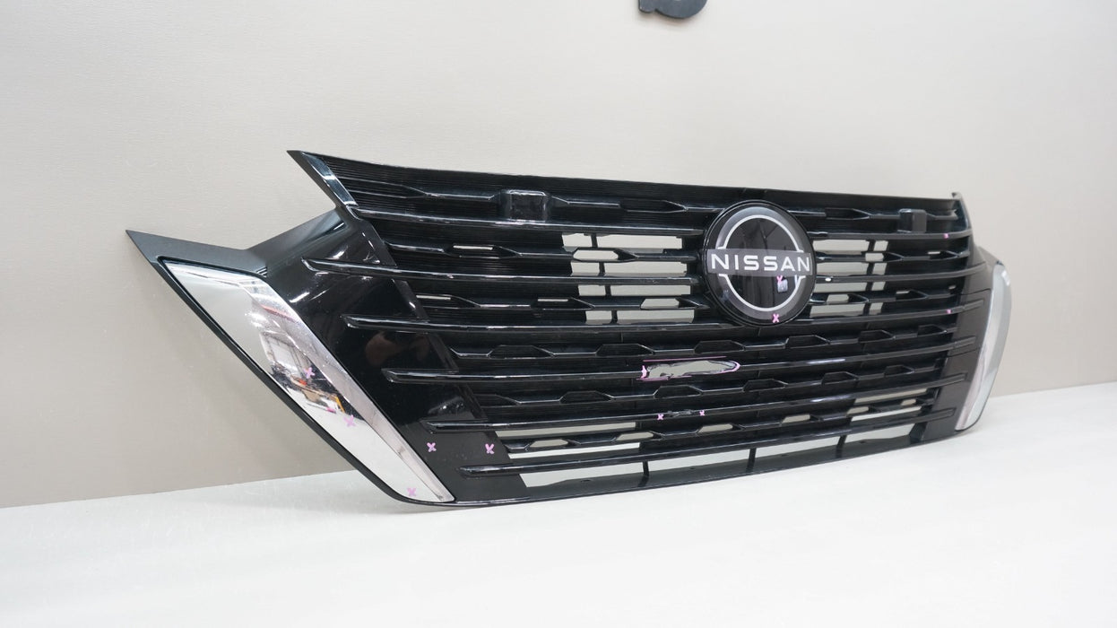 2024-2025 NISSAN SENTRA FRONT BUMPER RADIATOR GRILLE OEM 6220A6LY0A