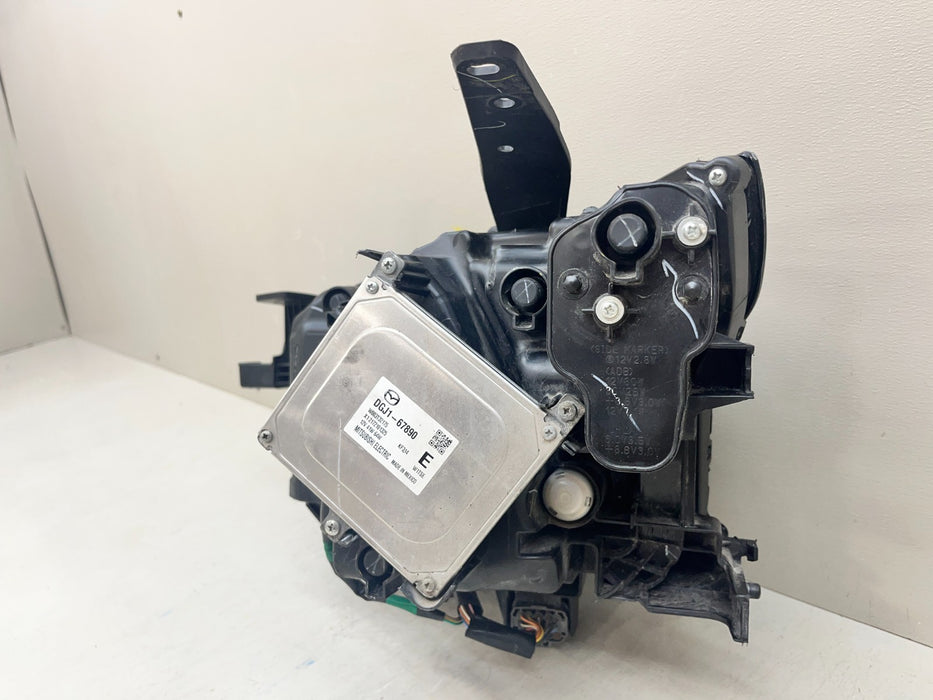 2020-2023 MAZDA CX-30 LED RIGHT PASSENGER NON-ADAPTIVE HEADLIGHT OEM