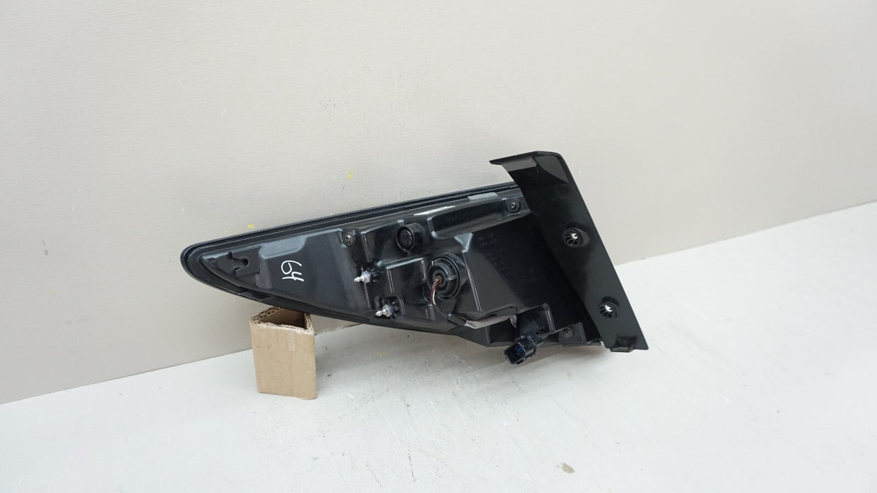 2022-2024 HYUNDAI TUCSON REAR LH LEFT DRIVER SIDE OUTER TAIL LIGHT OEM