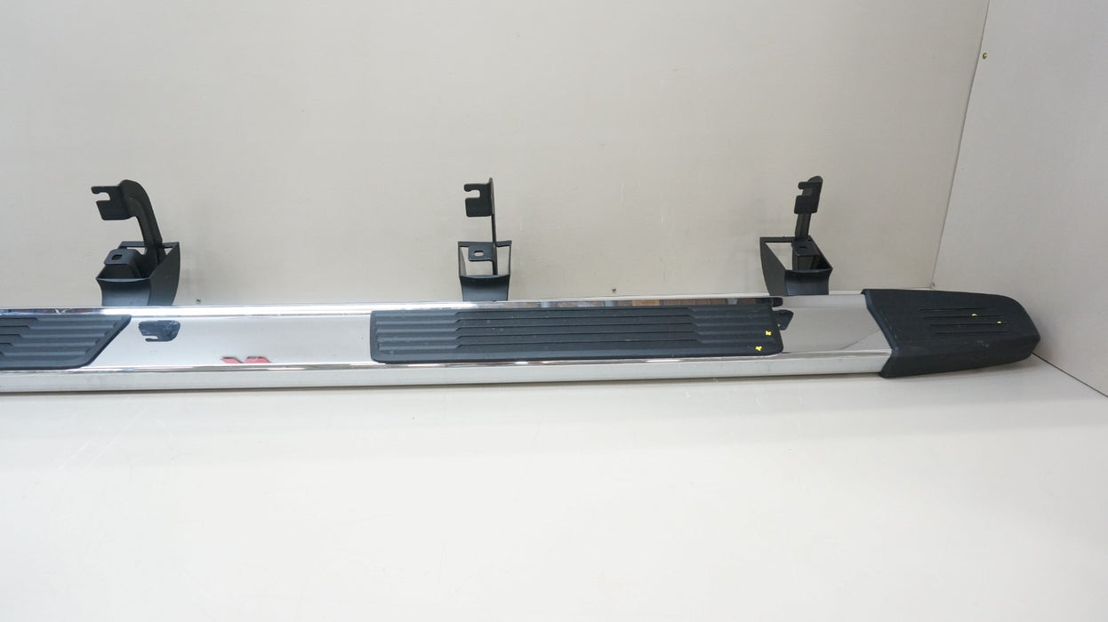 2019-2024 CHEVROLET SILVERADO / SIERRA 1500 RIGHT RUNNING BOARD OEM 84016710