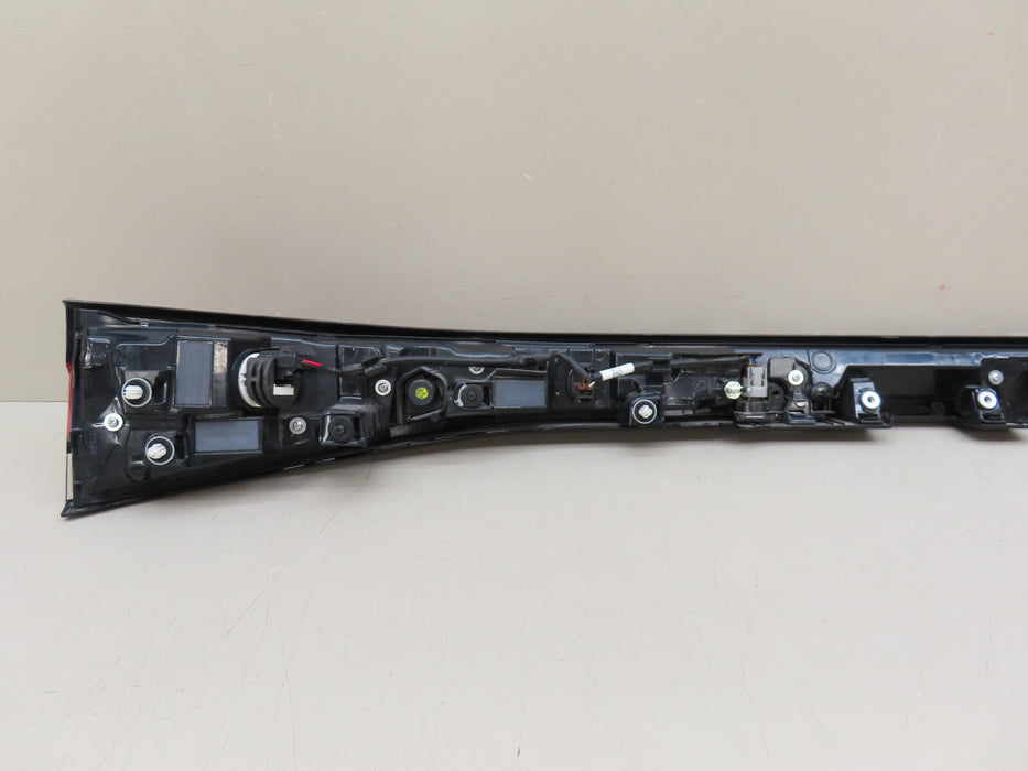 2023 2024 LEXUS RX350 REAR CENTER LIFT GATE TAIL LIGHT OEM