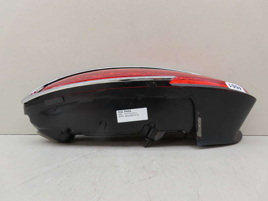 2020-2022 BENTLEY GT GTC REAR RIGHT PASSENGER SIDE TAIL LIGHT OEM 3SD945096C