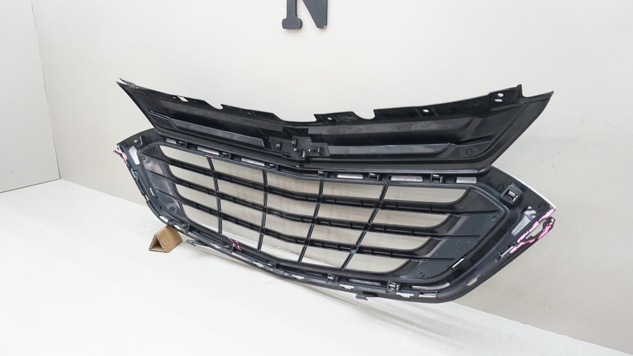 2018-2021 CHEVROLET EQUINOX FRONT BUMPER RADIATOR GRILLE GRILL OEM 84150736