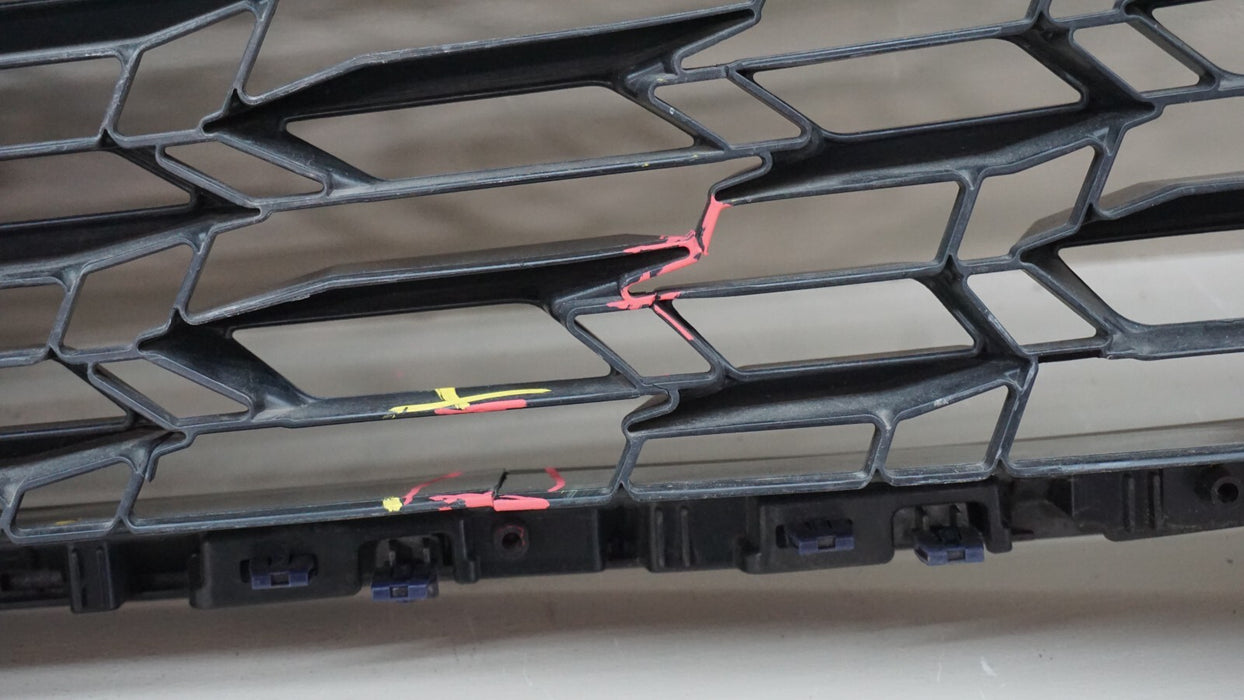 2020-2023 TOYOTA HIGHLANDER FRONT UPPER MAIN GRILLE 53101 0E330 OEM 20 21 22 23