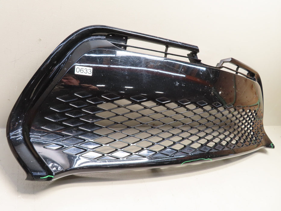 2017 2018 2019 TOYOTA COROLLA SE XSE FRONT LOWER GRILLE GRILL OEM