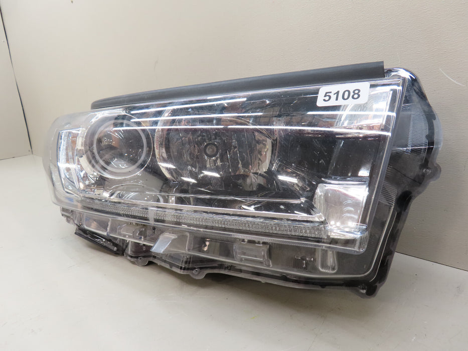 2017-2019 TOYOTA HIGHLANDER FRONT RIGHT PASSENGER HEADLIGHT HALOGEN OEM