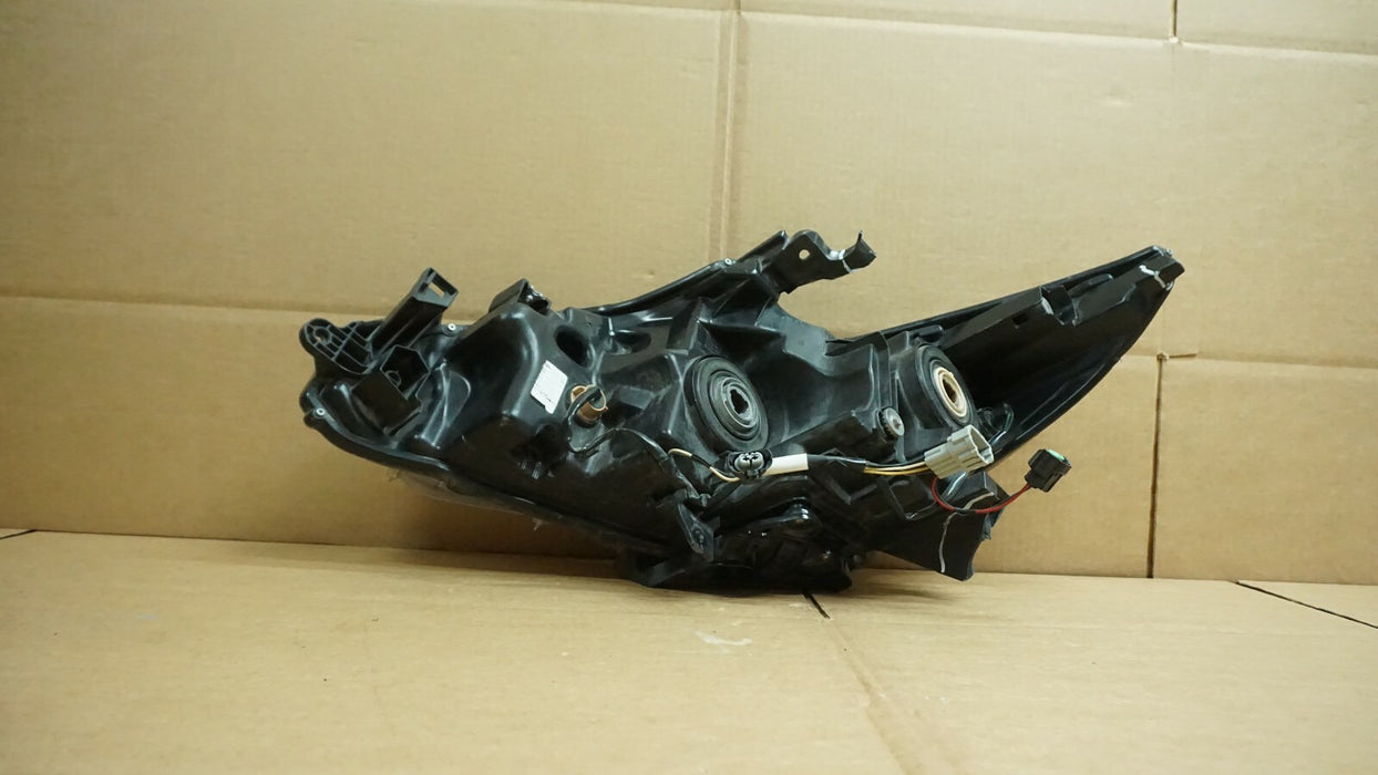 2016-2018 NISSAN ALTIMA RIGHT PASSENGER SIDE HALOGEN HEADLIGHT OEM