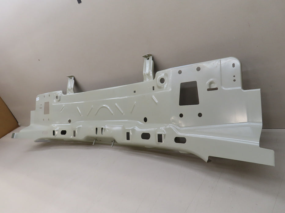 2019 2020 2021 2022 2023 VOLKWAGEN TIGUAN REAR BODY PANEL PLATE OEM 5NL-813-301
