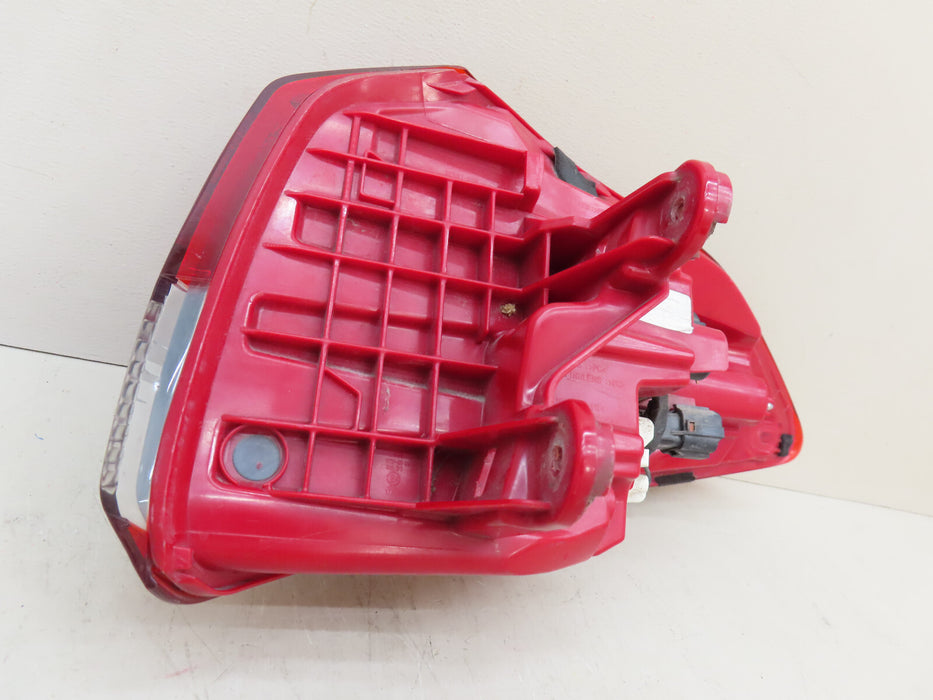 2016-2018 HYUNDAI TUCSON REAR LEFT DRIVER SIDE TAIL LIGHT OEM