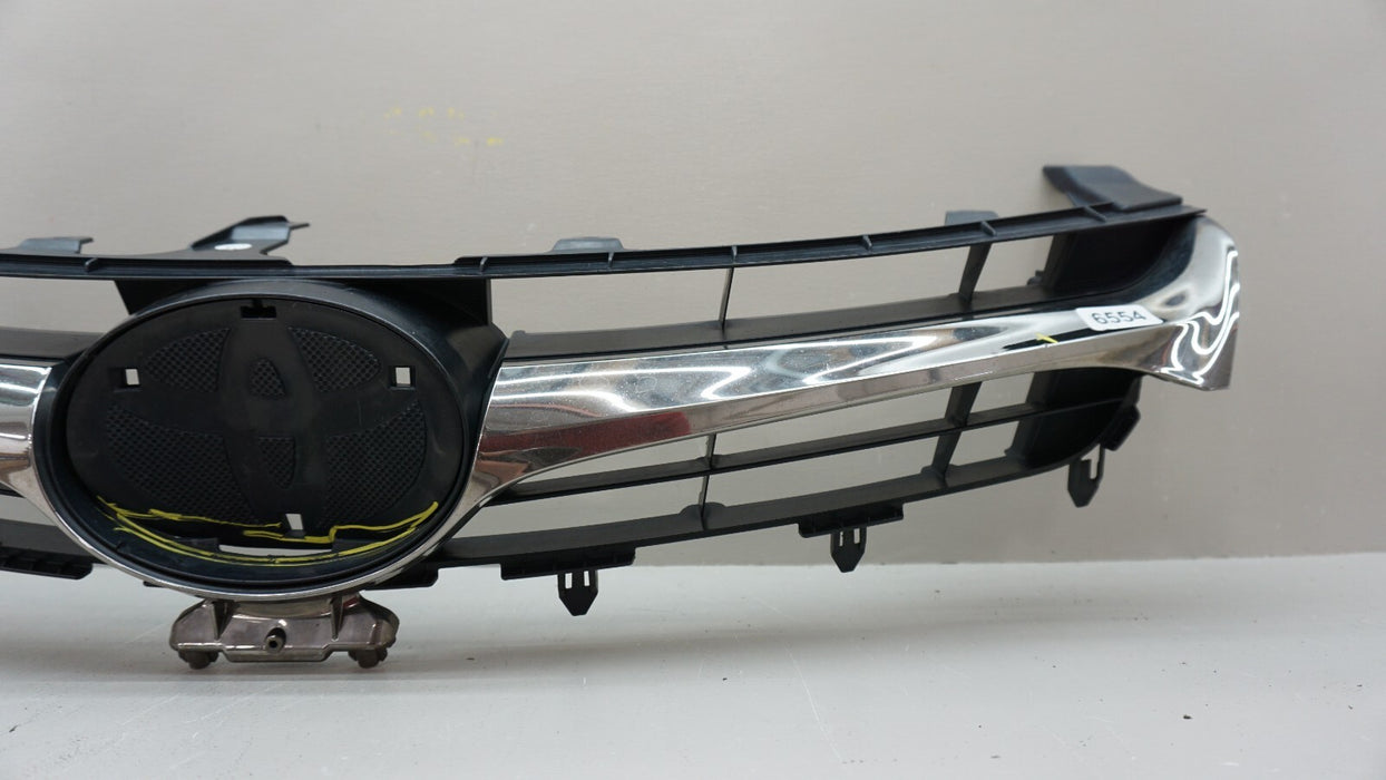 2015-2017 TOYOTA CAMRY FRONT UPPER CENTER RADIATOR GRILLE OEM 5311406061